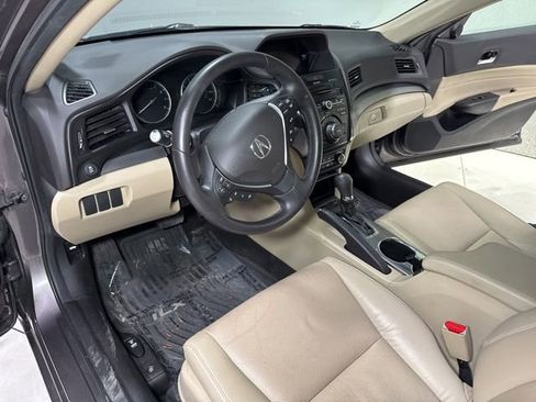 Used 2014 Acura ILX w/ Technology Package FWD image 14