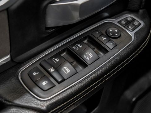 Used 2024 RAM 3500 Big Horn image 43