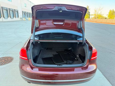 Used 2014 Volkswagen Passat TDI SE FWD image 18