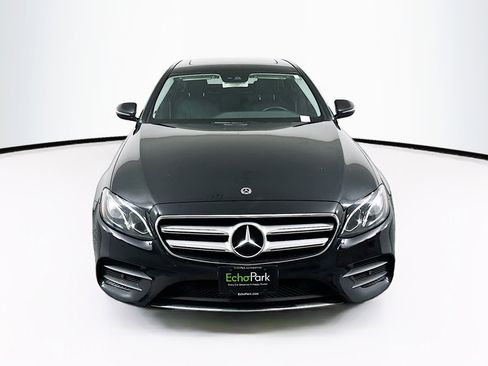 Used 2018 Mercedes-Benz E 300 image 2