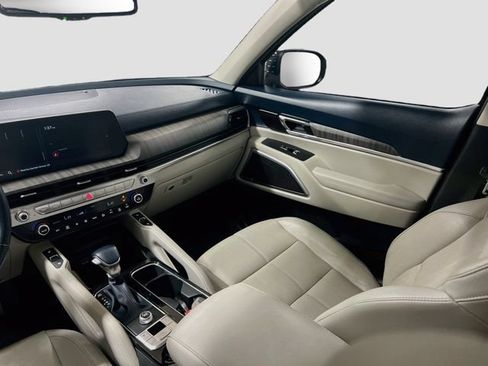 Certified 2023 Kia Telluride EX w/ EX Captain's Chair Package FWD image 25