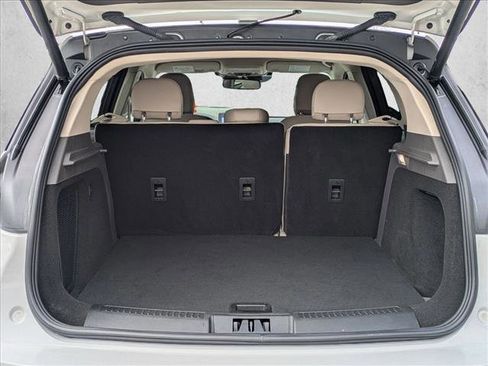 Used 2024 Lincoln Corsair FWD image 7