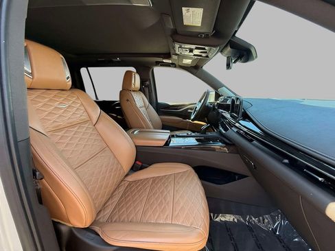 Used 2022 Cadillac Escalade ESV Sport w/ Touring Package image 14