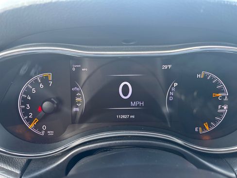 Used 2017 Jeep Grand Cherokee Altitude image 24