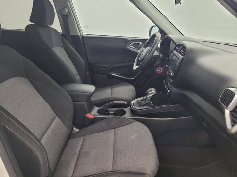 Used 2021 Kia Soul S FWD image 17