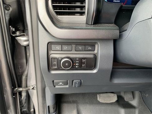 New 2024 Ford F450 Platinum w/ FX4 Off-Road Package image 30