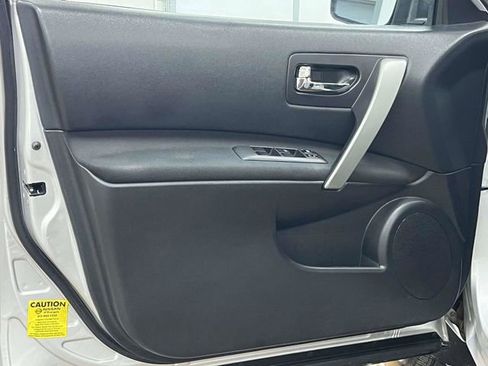 Used 2014 Nissan Rogue S FWD image 15