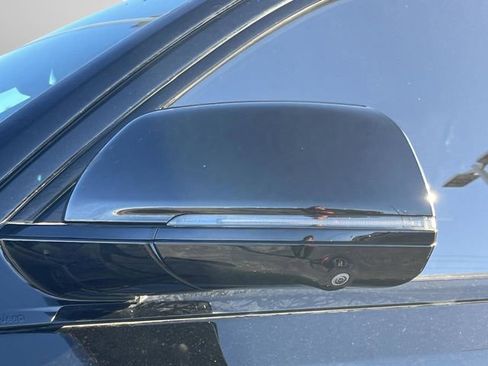 Used 2023 Jeep Grand Wagoneer Series II image 30