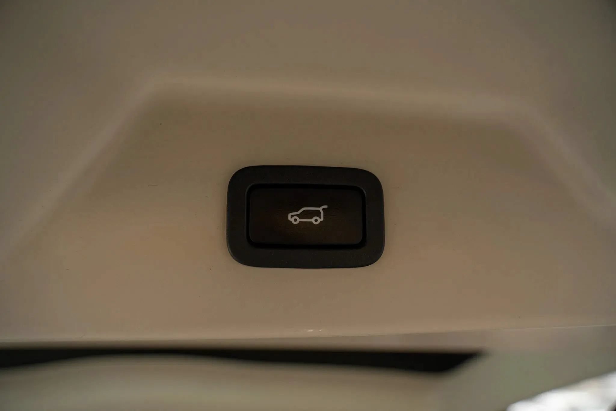 Used 2016 Land Rover Range Rover AWD/4WD image 10