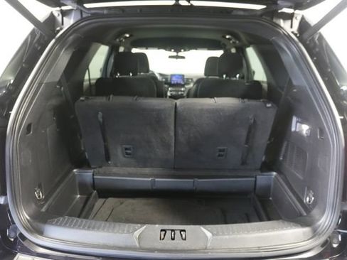 Used 2020 Ford Explorer XLT AWD/4WD image 23