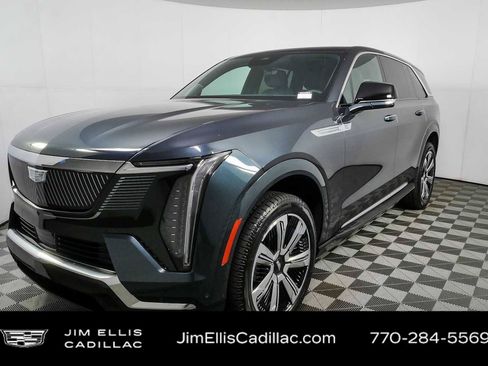 Certified 2025 Cadillac Escalade IQ Luxury 2 w/ LPO, Premium Carpet Package AWD/4WD image 27