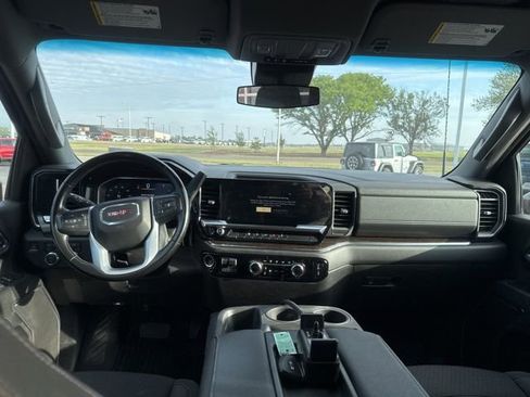 Used 2024 GMC Sierra 2500 SLE w/ SLE Convenience Package AWD/4WD image 9