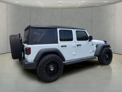 Used 2018 Jeep Wrangler Unlimited Sport S AWD/4WD image 4