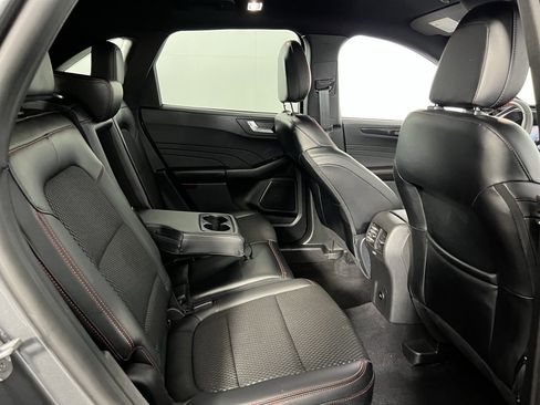 Used 2024 Ford Escape ST-Line image 31