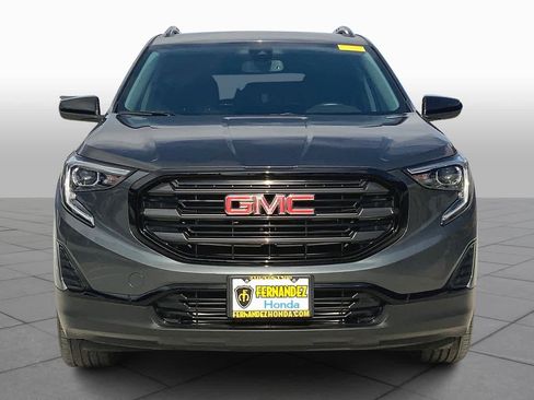 Used 2020 GMC Terrain SLE w/ Driver Convenience Package FWD image 4