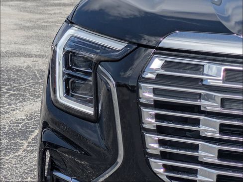 Certified 2026 GMC Terrain Denali AWD/4WD image 10