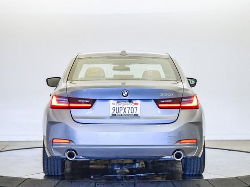 Used 2025 BMW 330i Sedan w/ Premium Package image 3