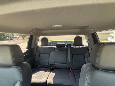 Used 2025 GMC Sierra 1500 SLT w/ SLT Premium Package AWD/4WD image 32