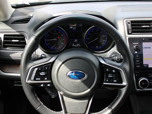 Used 2018 Subaru Outback 2.5i Limited image 8