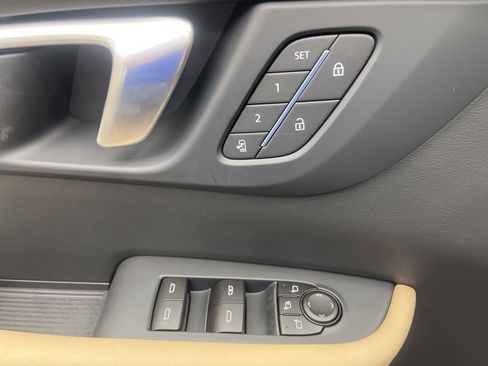 New 2026 Buick Enclave Preferred w/ Power Package FWD image 8