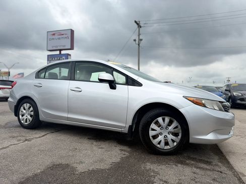 Used 2012 Honda Civic LX image 2