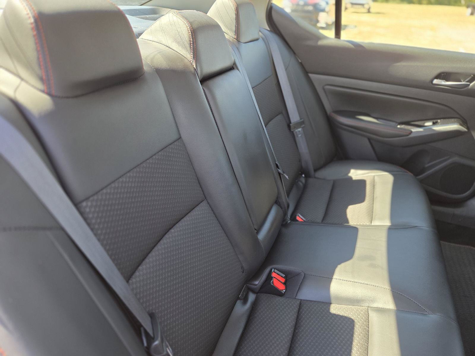 Used 2025 Nissan Altima 2.5 SR FWD image 33