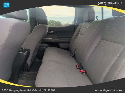 Used 2017 Toyota Tacoma TRD Sport w/ Premium & Technology Package AWD/4WD image 15