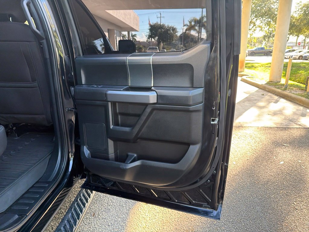 Used 2019 Ford F150 XLT w/ Equipment Group 302A Luxury AWD/4WD image 37