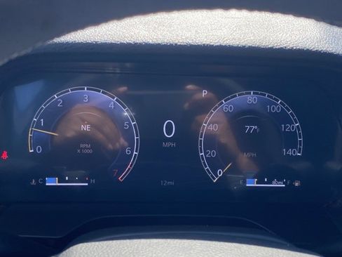 New 2025 Jeep Grand Cherokee L Laredo w/ Luxury Tech Group I image 19