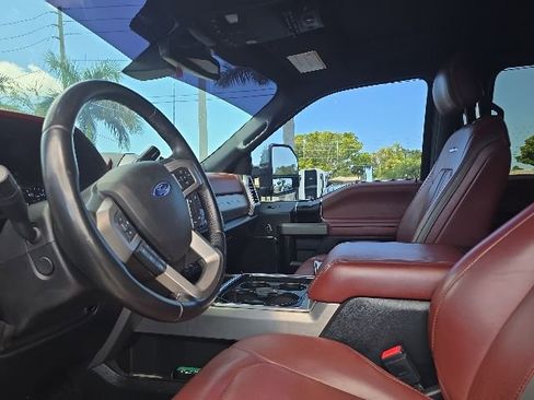 Used 2019 Ford F250 Platinum w/ Platinum Ultimate Package AWD/4WD image 9