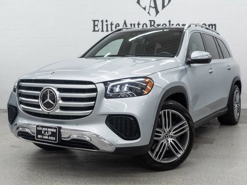 Used 2025 Mercedes-Benz GLS 450 4MATIC image 60