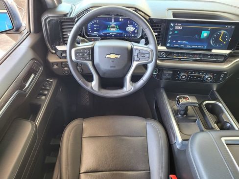 Used 2022 Chevrolet Silverado 1500 LTZ w/ LTZ Premium Package AWD/4WD image 9