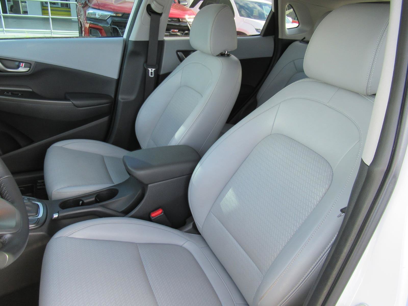 Used 2020 Hyundai Kona Limited FWD image 21