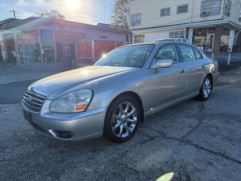 Used 2005 INFINITI Q45 image 2