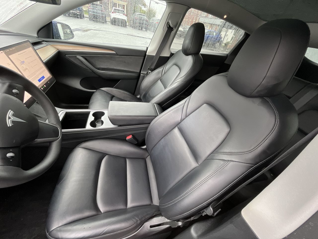 Used 2023 Tesla Model Y Long Range AWD/4WD image 3