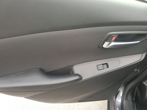 Used 2017 Toyota Yaris iA image 15