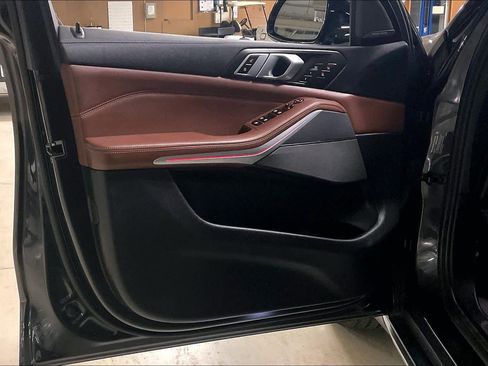 Used 2021 BMW X5 xDrive40i w/ Premium Package 2 image 20