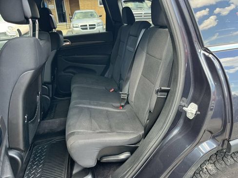 Used 2015 Jeep Grand Cherokee Laredo w/ Quick Order Package 23E AWD/4WD image 17