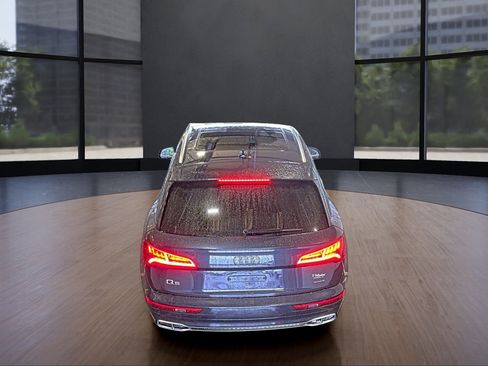 Used 2020 Audi Q5 e Premium Plus w/ Premium Plus Package image 15