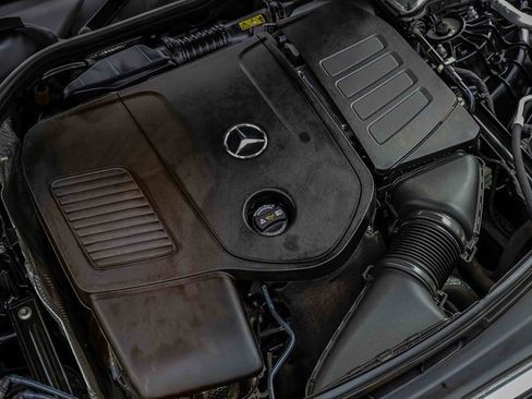 Used 2023 Mercedes-Benz C 300 4MATIC Sedan image 27