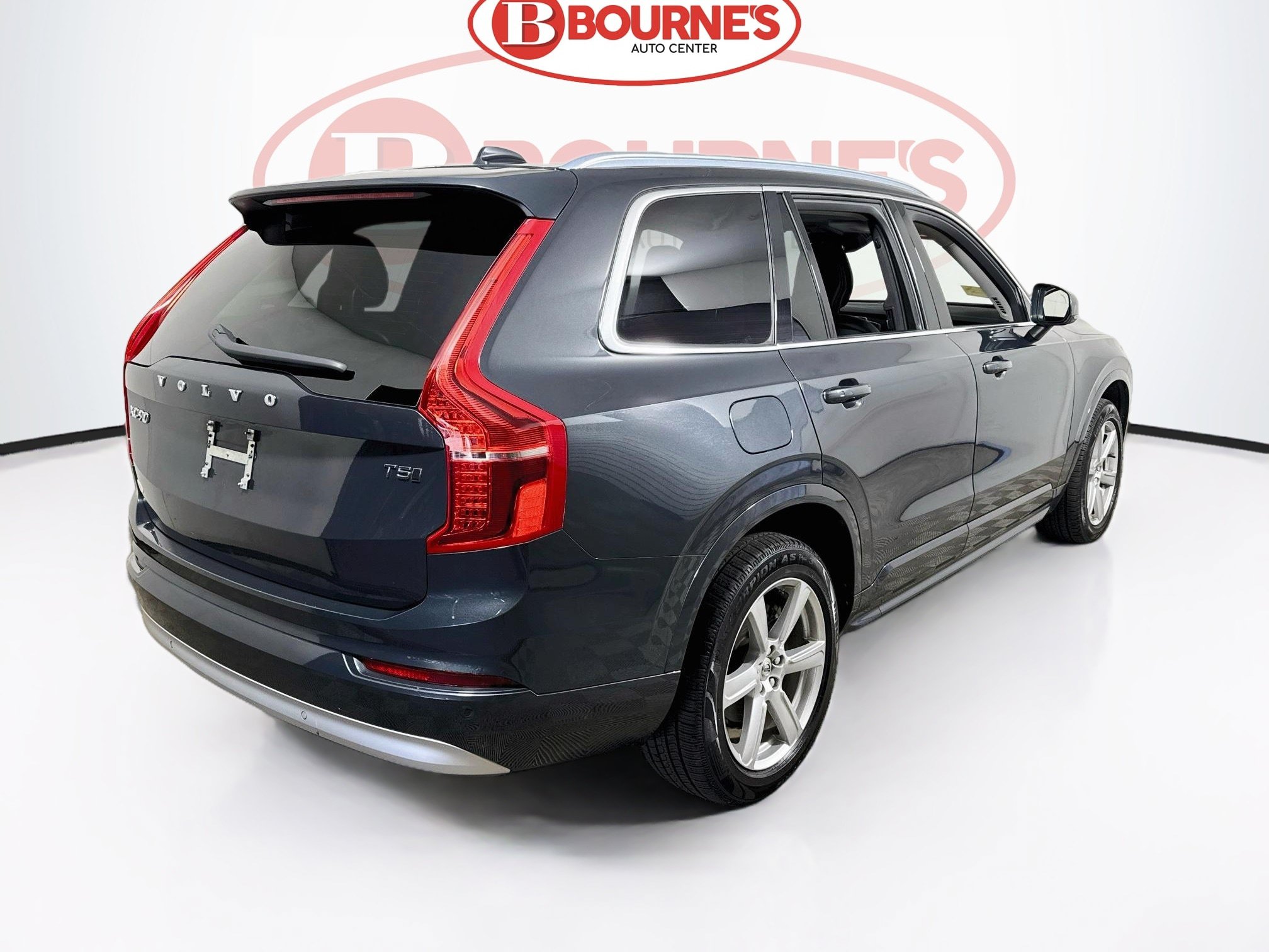 Used 2022 Volvo XC90 T5 Momentum AWD/4WD image 11