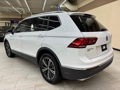Used 2018 Volkswagen Tiguan SEL FWD image 5