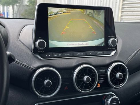 Used 2021 Nissan Sentra SV image 17