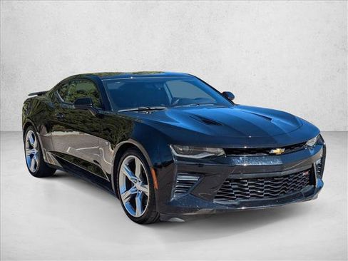 Used 2018 Chevrolet Camaro SS image 3