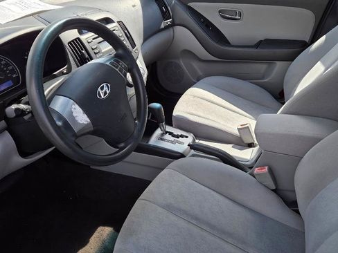 Used 2010 Hyundai Elantra GLS FWD image 11