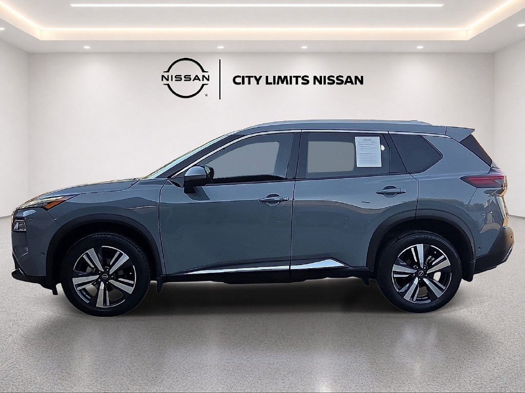 Used 2023 Nissan Rogue SL w/ SL Premium Package FWD image 3