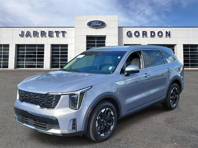 Used 2025 Kia Sorento S