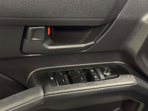 Used 2025 Toyota 4Runner SR5 image 18