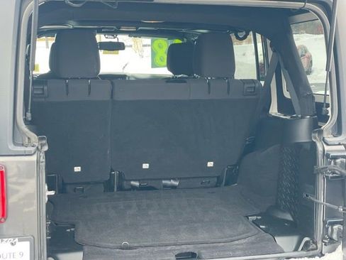 Used 2018 Jeep Wrangler Unlimited Sport image 29