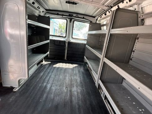 Used 2015 GMC Savana 2500 RWD image 15